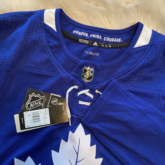 Toronto Maple Leafs Tavares jersey - Picture 4 of 6